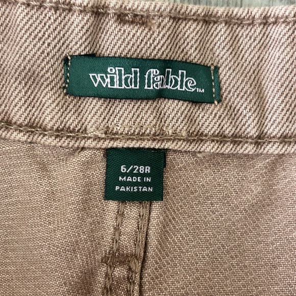 Wild Fable High Rise Distressed Bermuda Jean Shorts size 6/28R Brown. - Picture 10 of 10